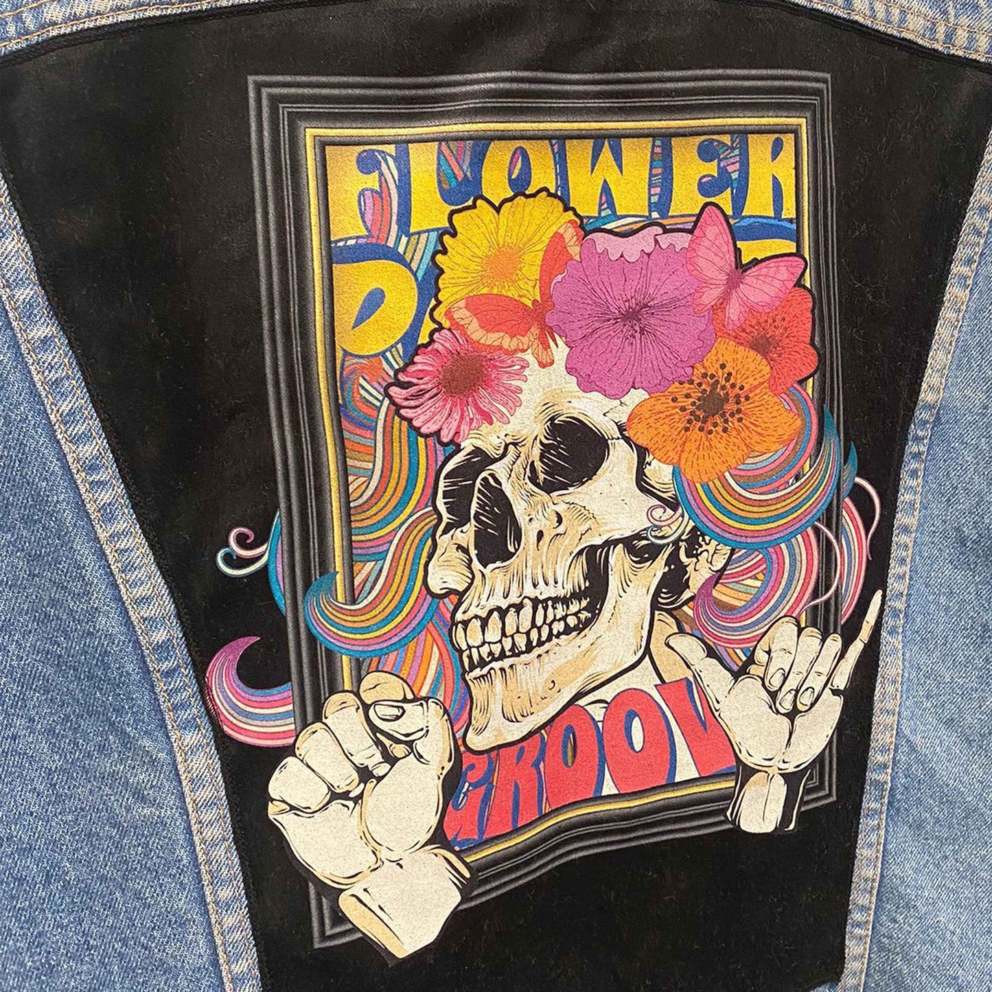 Upcycled Vintage Denim Jacket "Flower Groove"